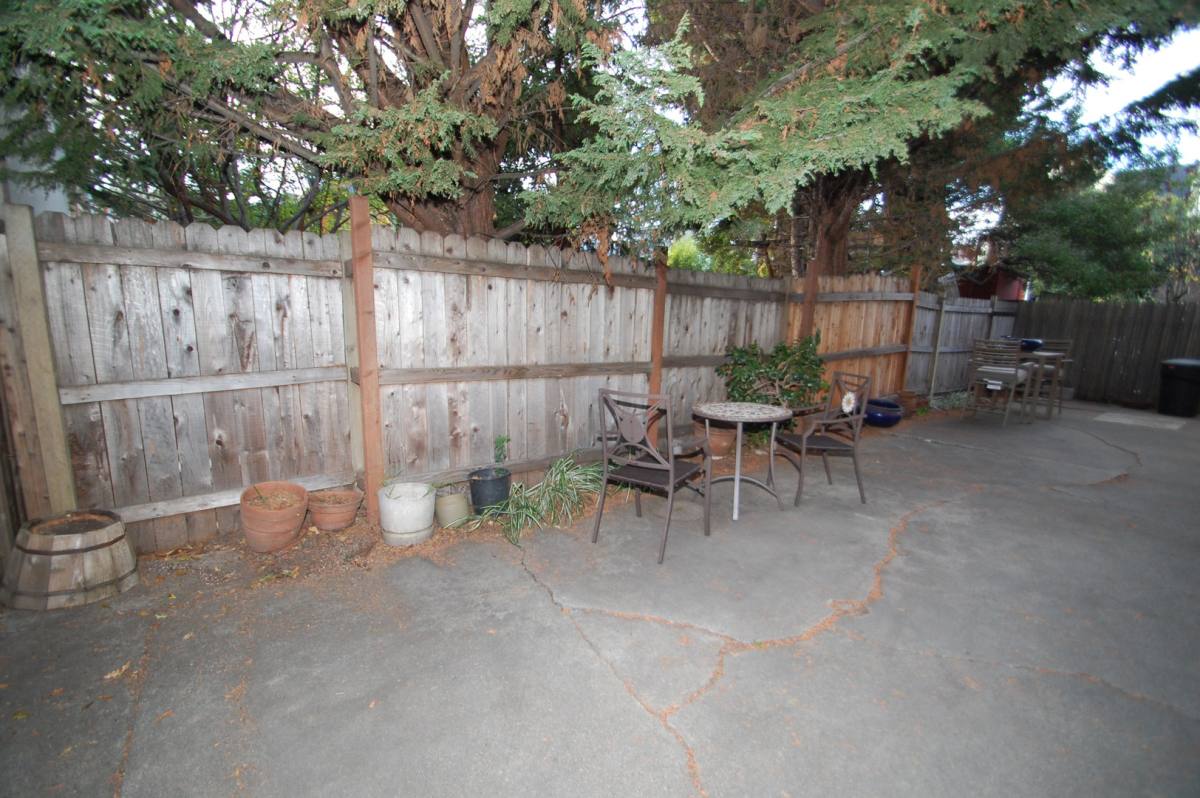 Apartment for rent at 2910 Fulton St, Berkeley, CA 94705