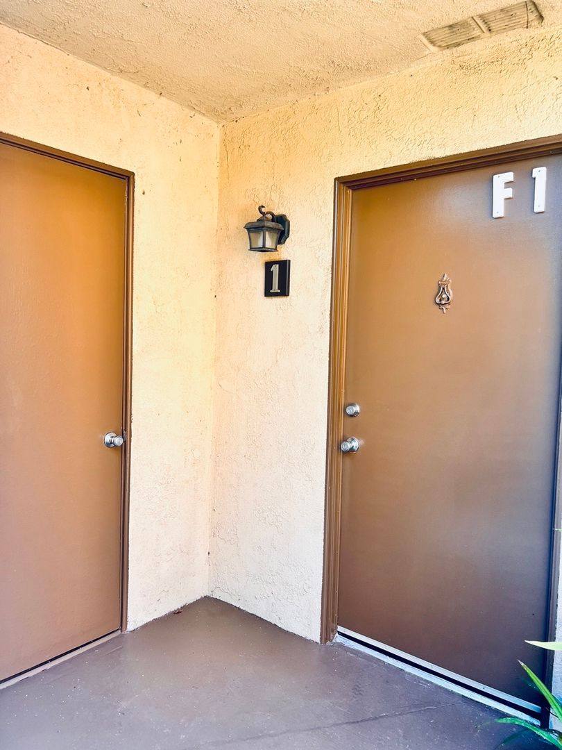 Apartment for rent at 393 Hamilton St, Costa Mesa, CA 92627
