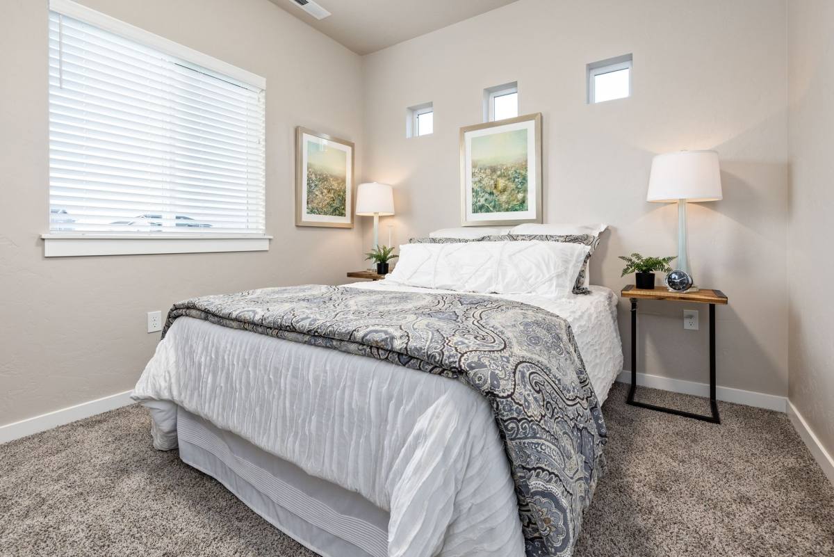 Townhouse for rent at 2481 Sunny Ridge Rd, Nampa, ID 83686