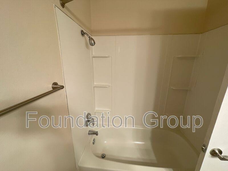 Apartment for rent at 400 10th Ave #111, Seattle, WA 98122