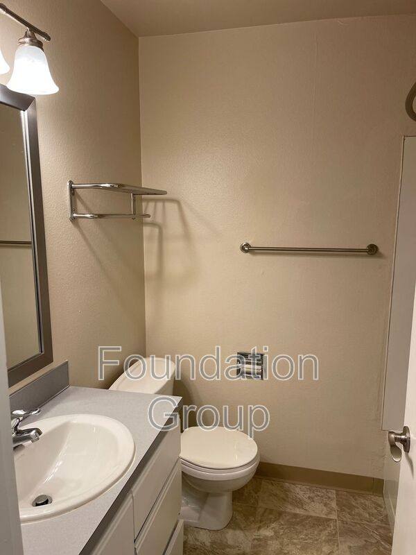 Apartment for rent at 400 10th Ave #111, Seattle, WA 98122