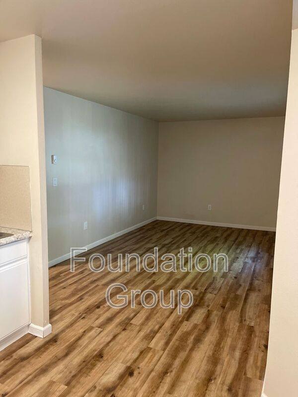 Apartment for rent at 400 10th Ave #111, Seattle, WA 98122