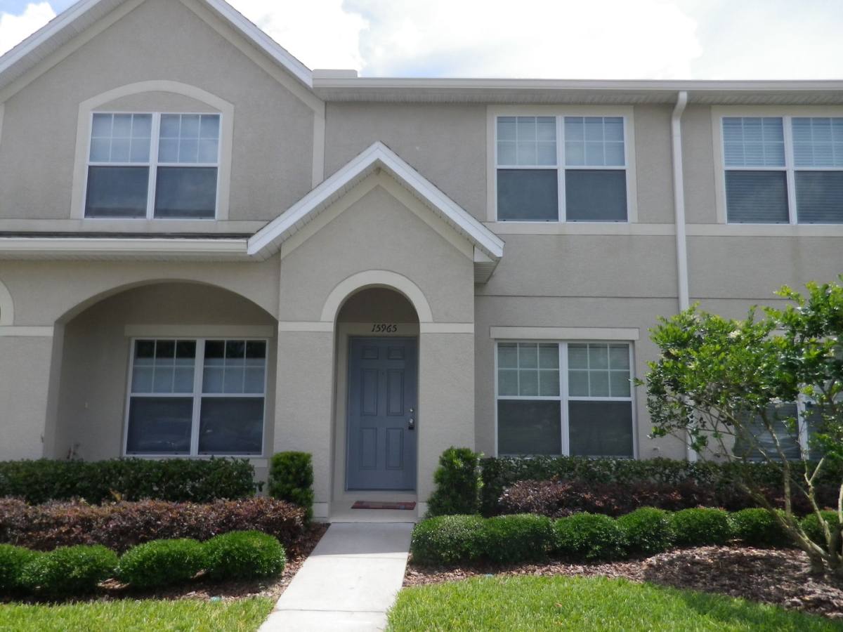 Townhouse for rent at 15965 Fishhawk View Dr, Lithia, FL 33547