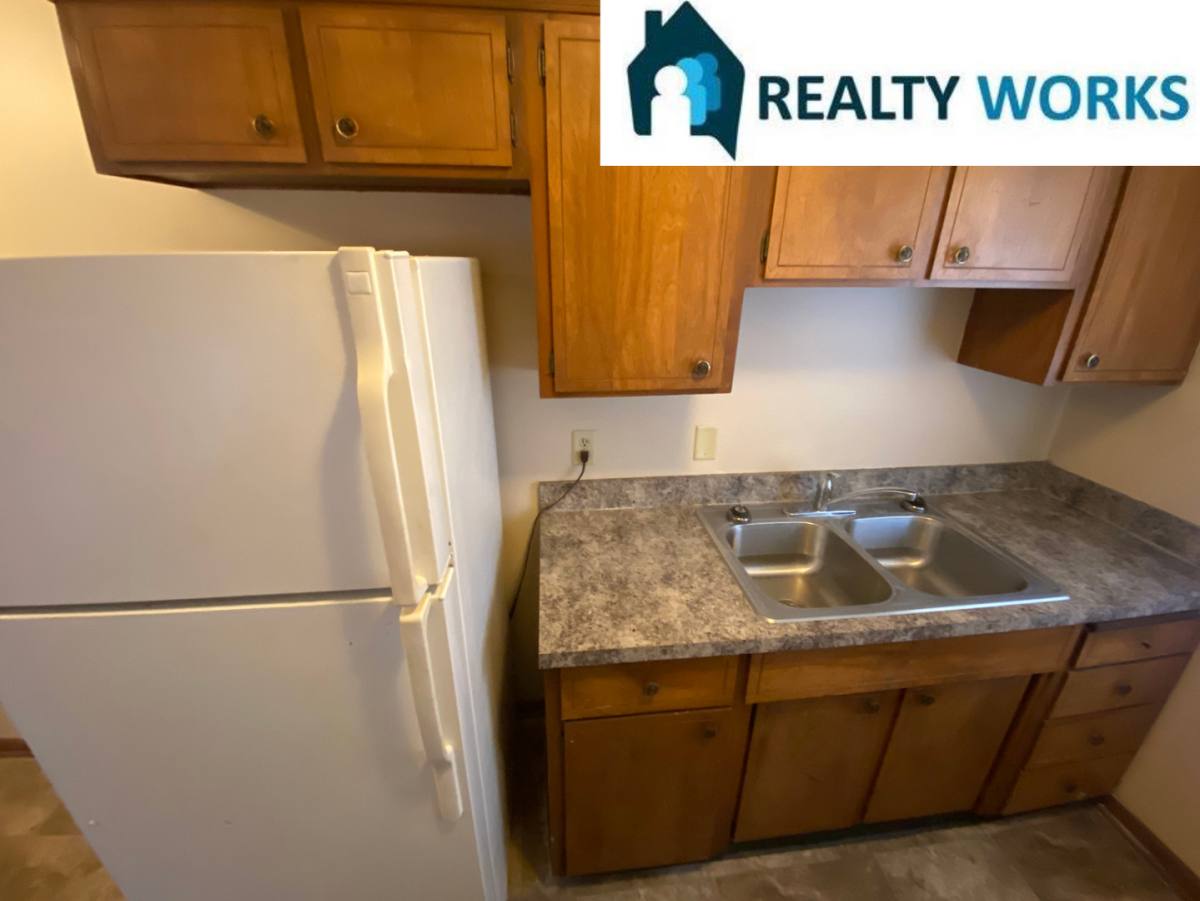 Apartment for rent at 2040 F St, Lincoln, NE 68510