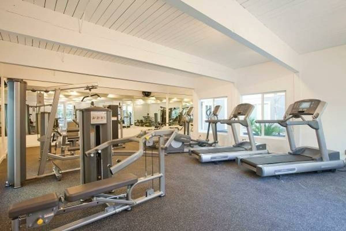Apartment for rent at 1251 14th St, Santa Monica, CA 90404