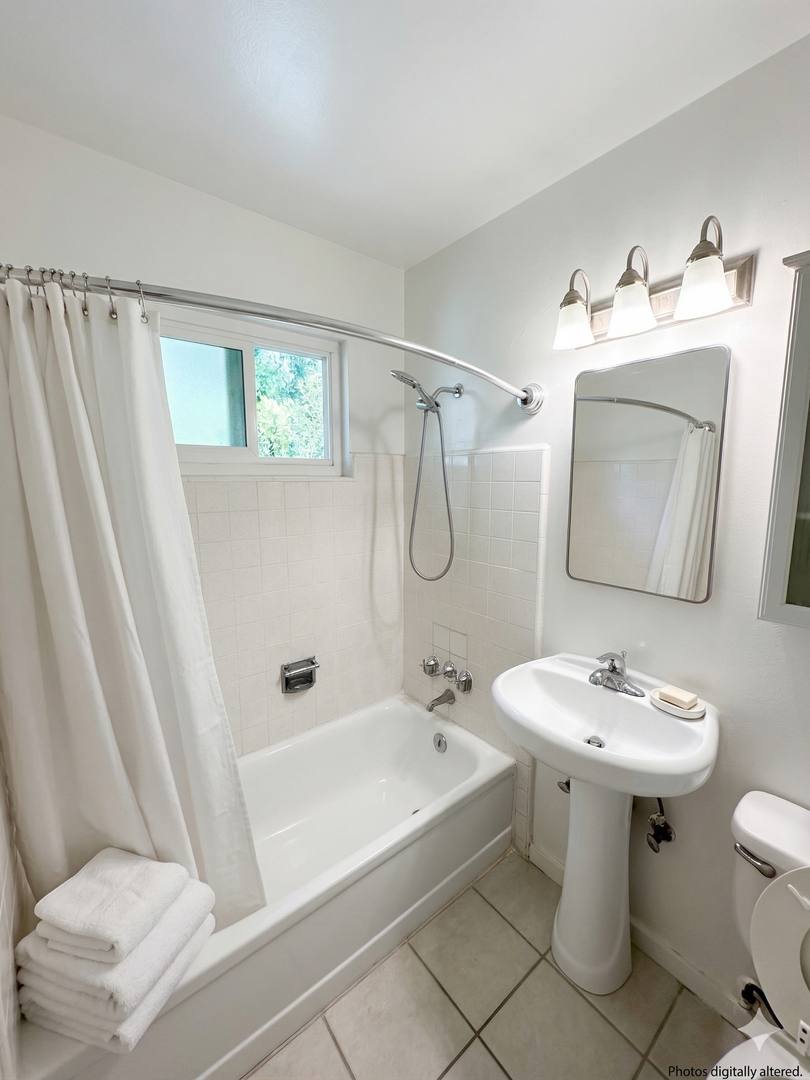 Apartment for rent at 614 17th St, Sacramento, CA 95811