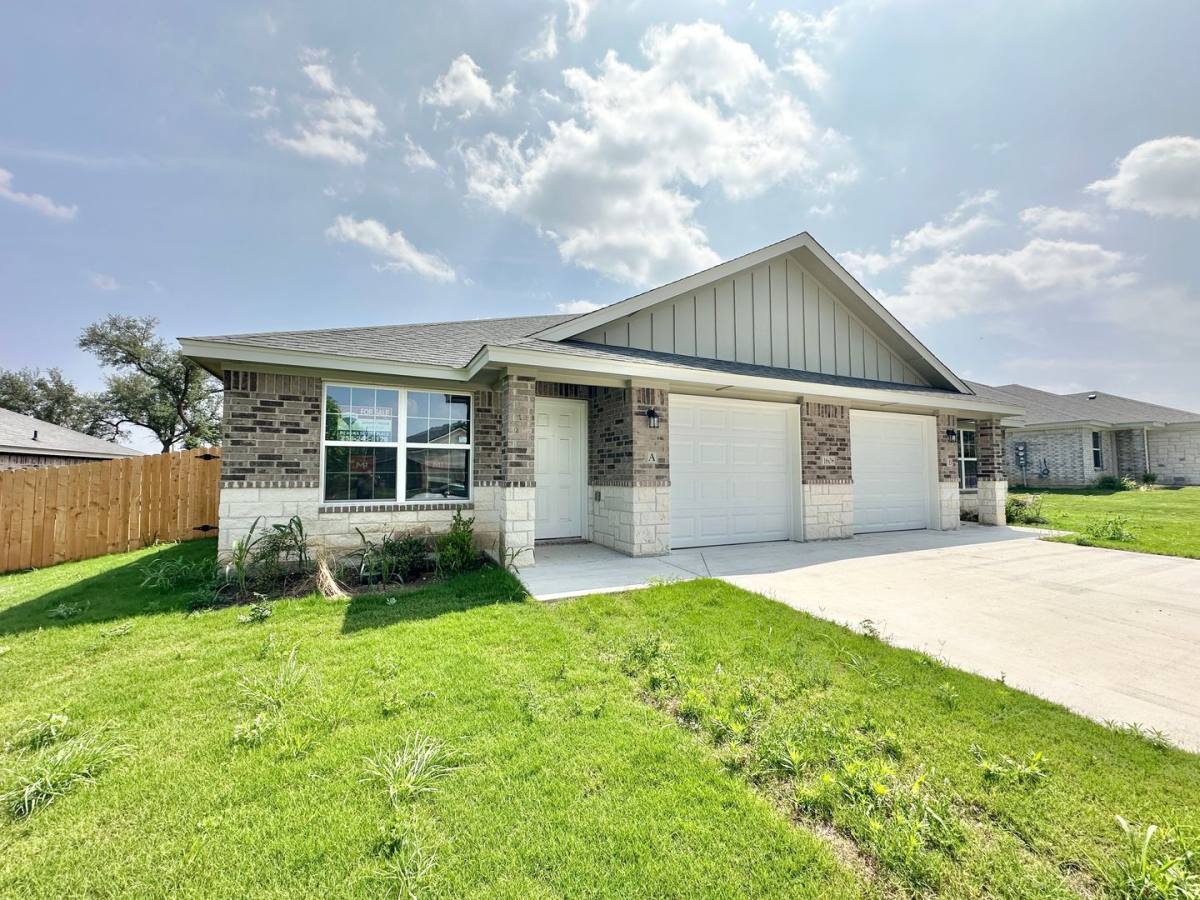 Townhouse for rent at 1608 Pima Trail, Harker Heights, TX 76548