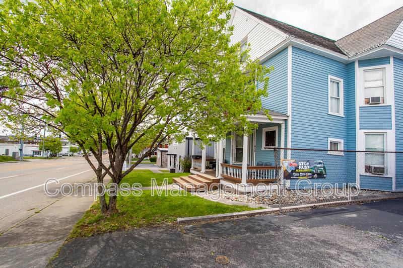 Apartment for rent at 813 Hall of Fame Dr #3, Knoxville, TN 37917