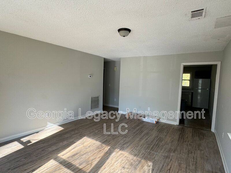 Apartment for rent at 724 Belmont St, Commerce, GA 30529