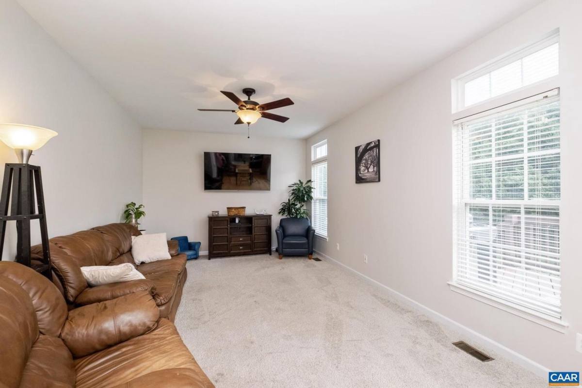 House for rent at 662 Holly Hill Dr, Barboursville, VA 22923