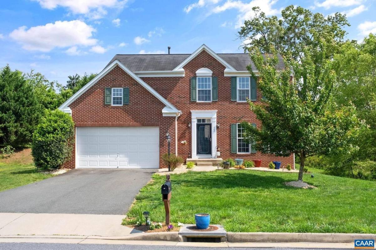 House for rent at 662 Holly Hill Dr, Barboursville, VA 22923