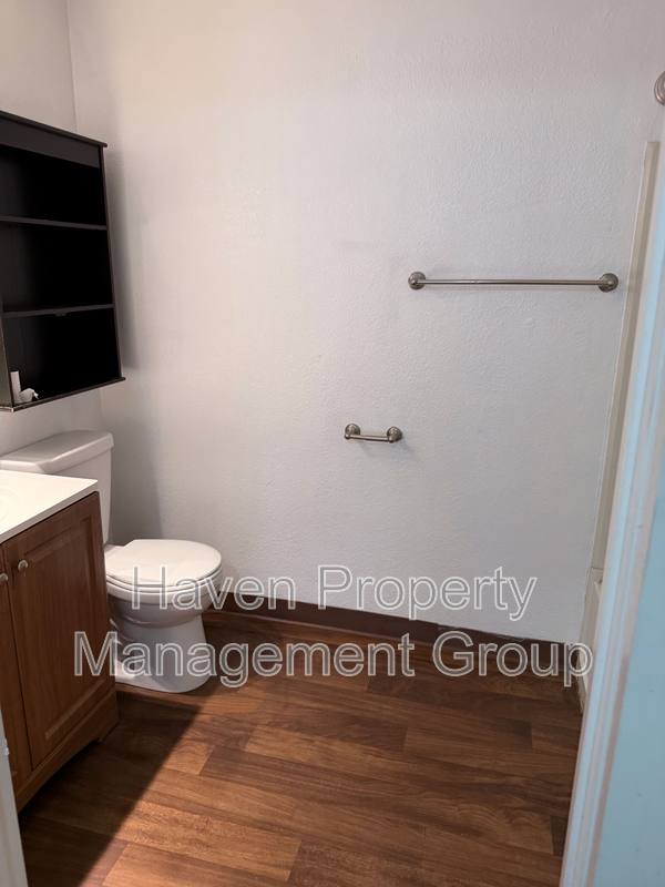 Apartment for rent at 32 W 7th St #C, Tracy, CA 95376