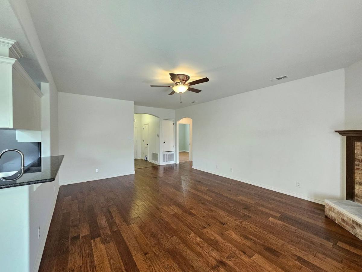 House for rent at 405 E Libra Dr, Killeen, TX 76542