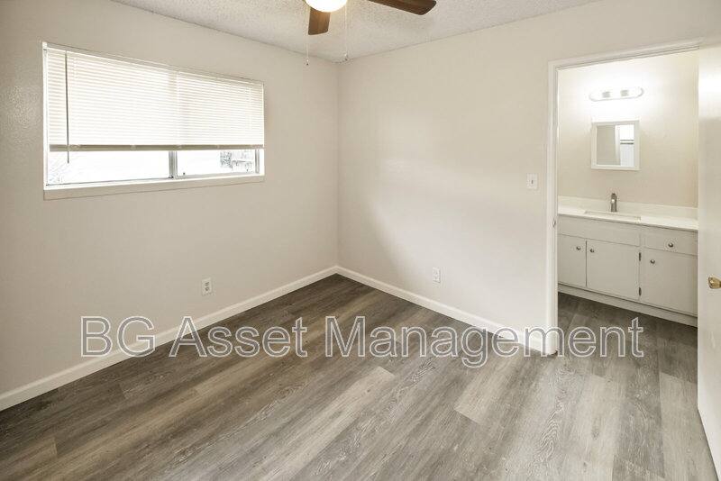 Apartment for rent at 1928 Ethan Way #19, Sacramento, CA 95825