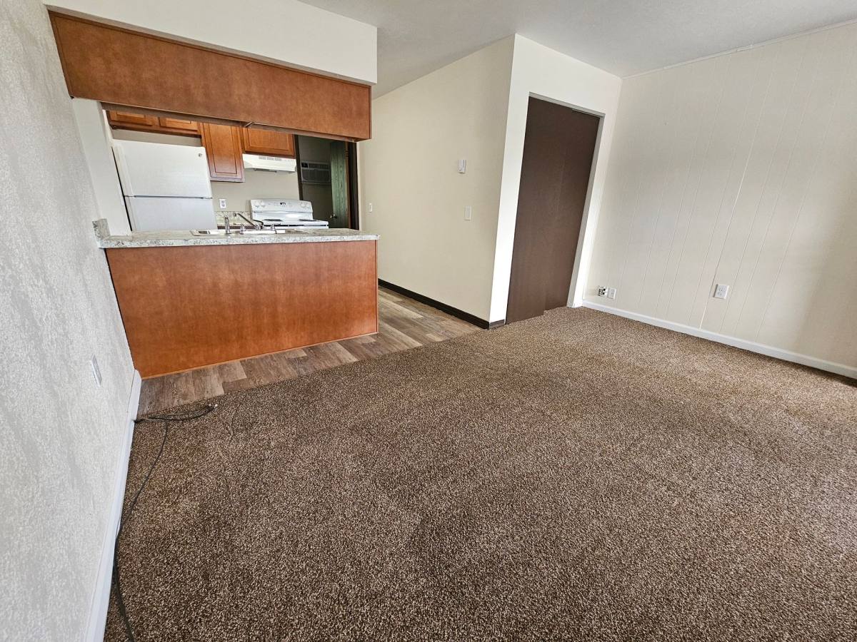 Apartment for rent at 1933 W Alexis Rd, Toledo, OH 43613