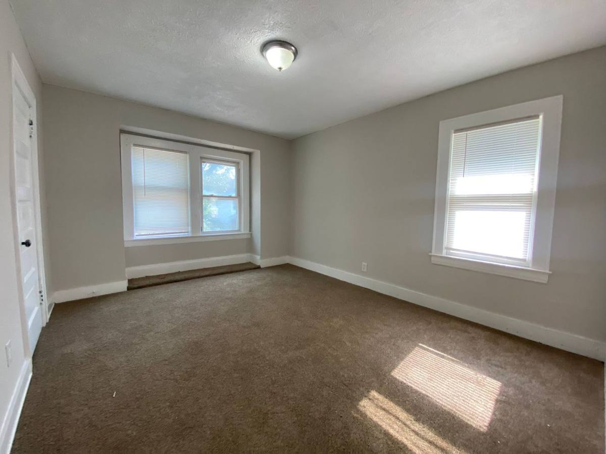 House for rent at 10721 Columbia Ave, Cleveland, OH 44108
