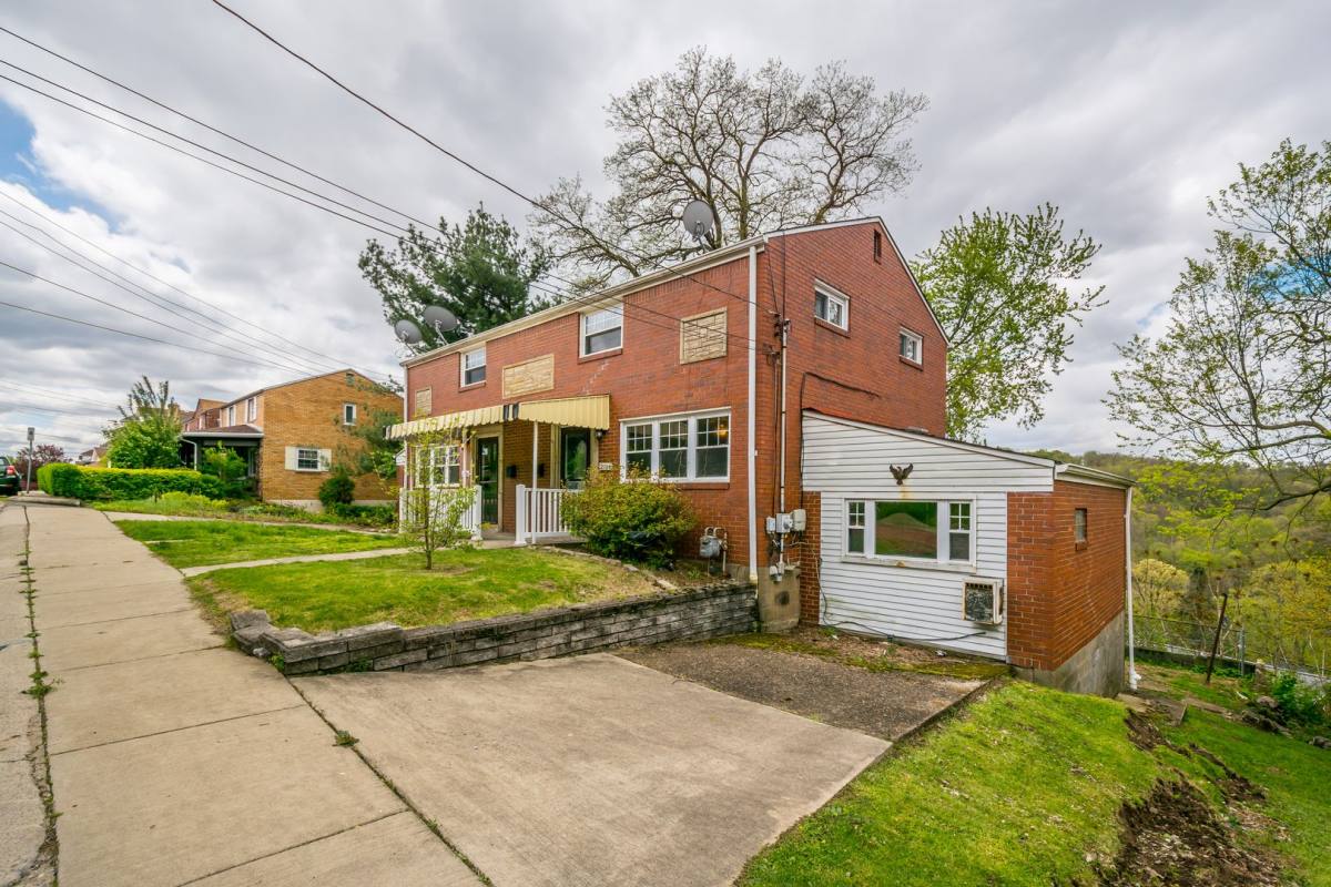 Townhouse for rent at 2124 Fairland St, Pittsburgh, PA 15210