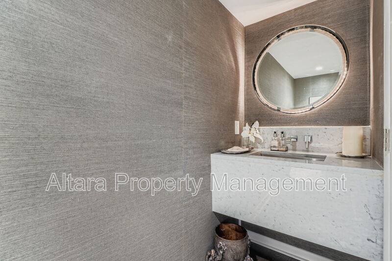 Townhouse for rent at 287 S Holly St, Denver, CO 80246