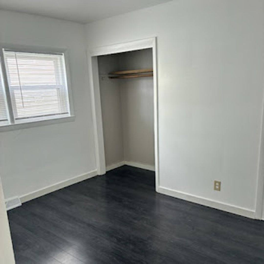 Apartment for rent at 3754 E Barnard Ave, Cudahy, WI 53110
