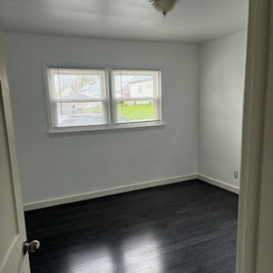 Apartment for rent at 3754 E Barnard Ave, Cudahy, WI 53110