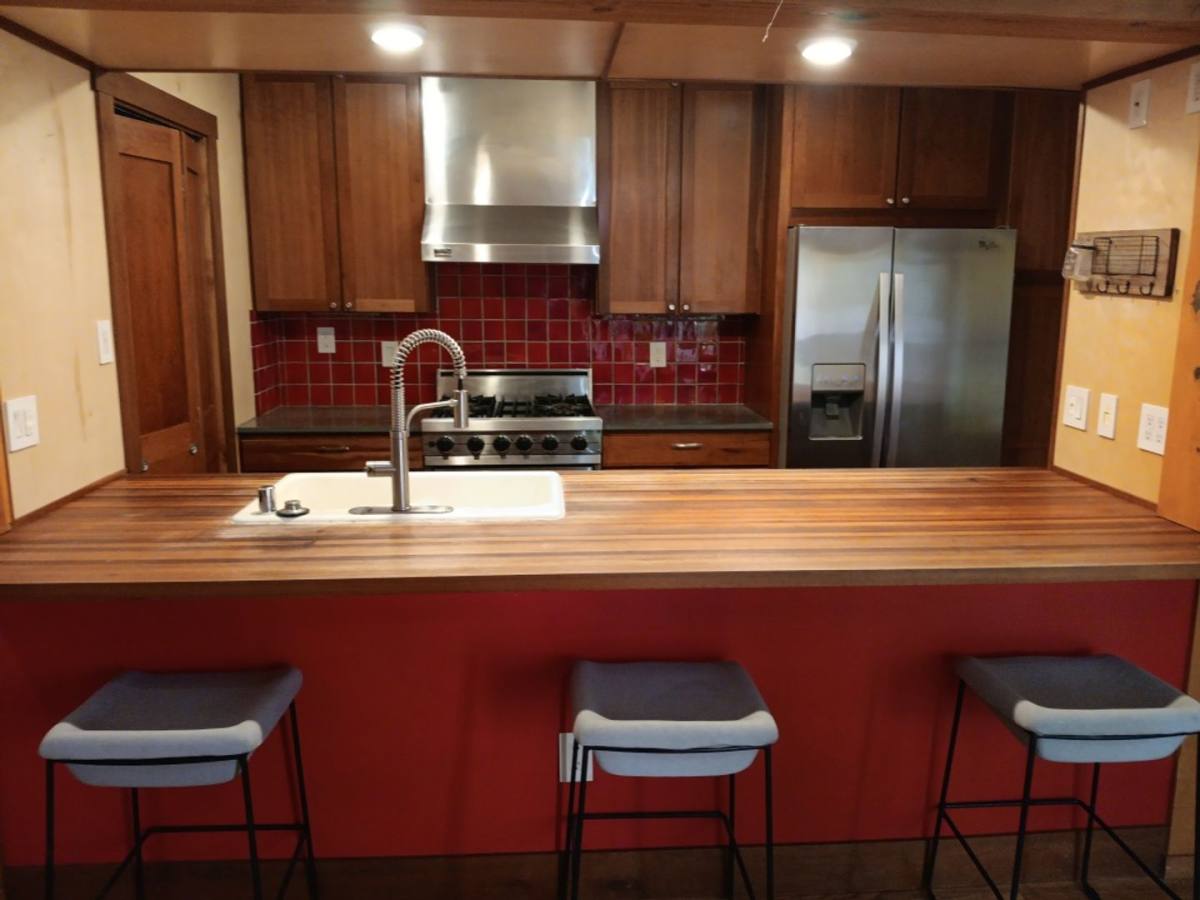 House for rent at 2427 NW Circle, Albuquerque, NM 87104
