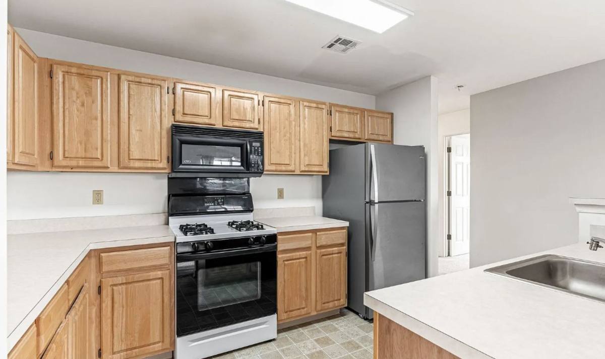 House for rent at 122 Sparrow Rd, Hummelstown, PA 17036