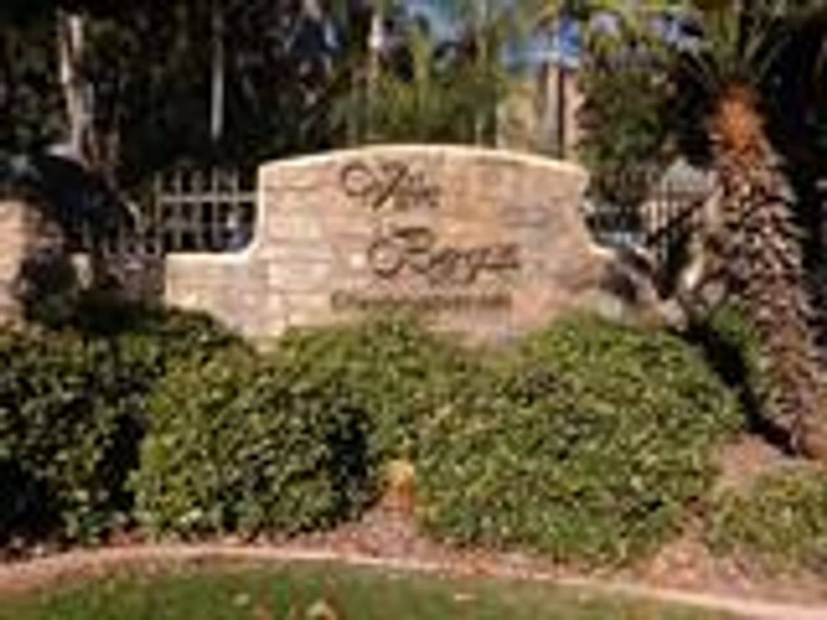 Apartment for rent at 2881 Huntington Blvd, Fresno, CA 93721