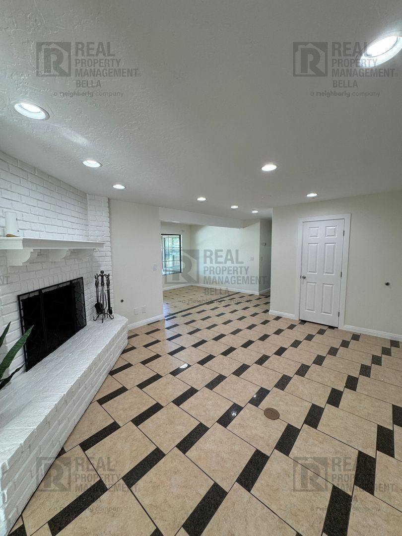 House for rent at 30955 De Portola Rd, Temecula, CA 92592