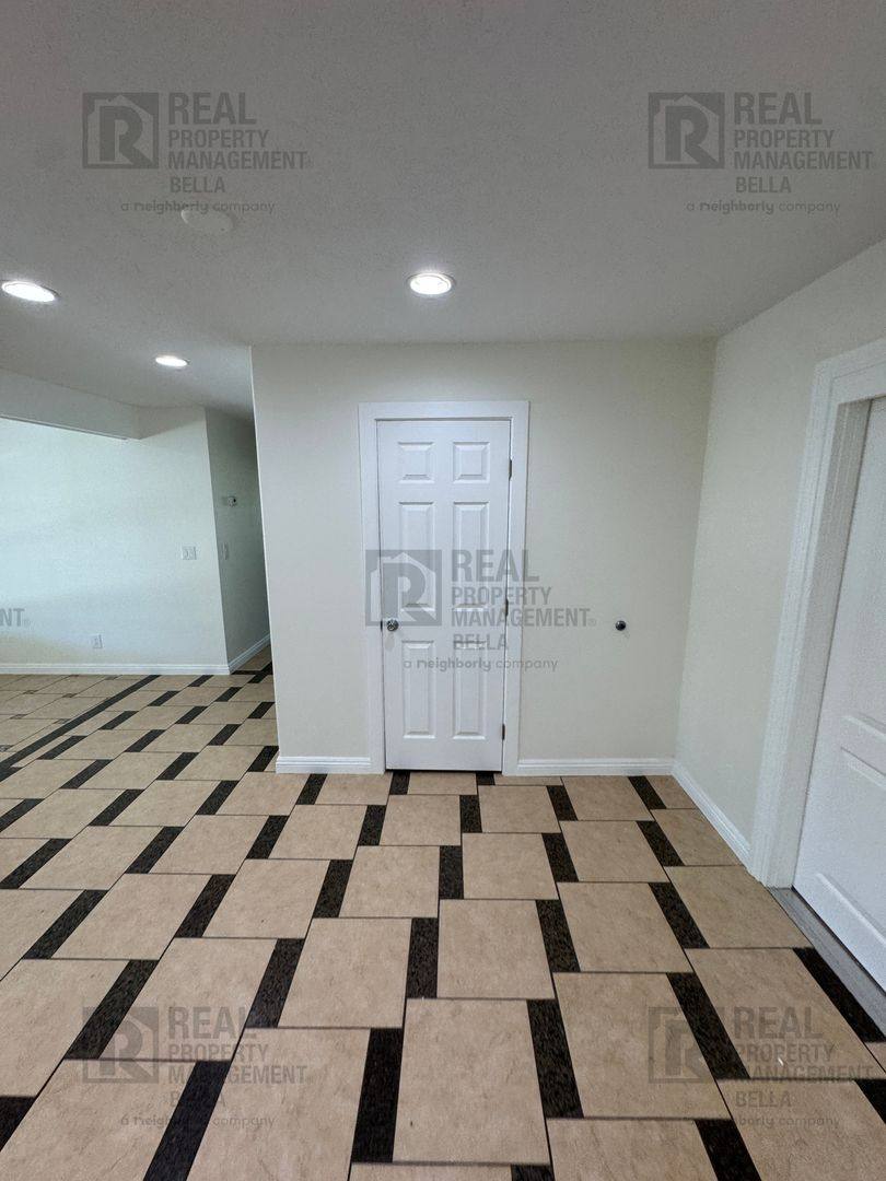 House for rent at 30955 De Portola Rd, Temecula, CA 92592