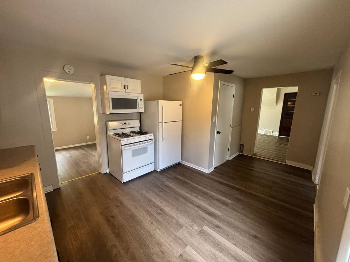 Apartment for rent at 829 Division St, La Crosse, WI 54601