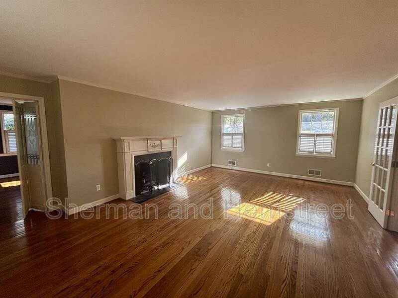 House for rent at 807 Barrett Lane, Augusta, GA 30909