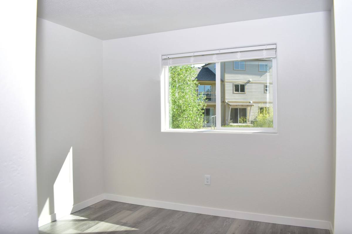 Apartment for rent at 1985 Sky Park Dr, Medford, OR 97504