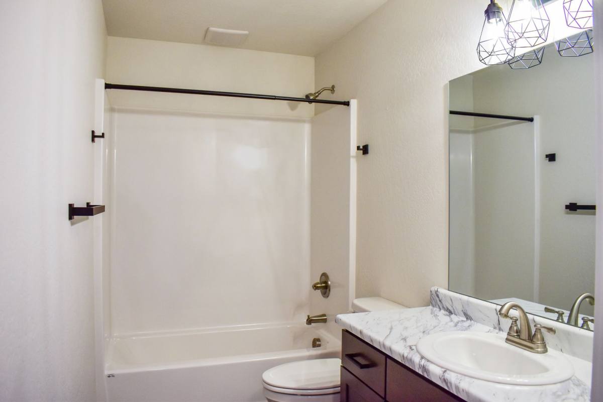 Apartment for rent at 1985 Sky Park Dr, Medford, OR 97504