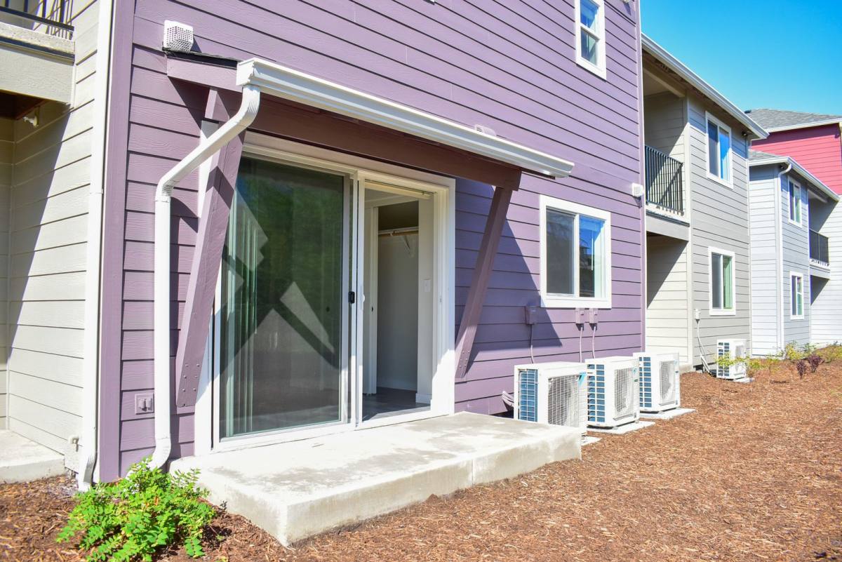 Apartment for rent at 1985 Sky Park Dr, Medford, OR 97504