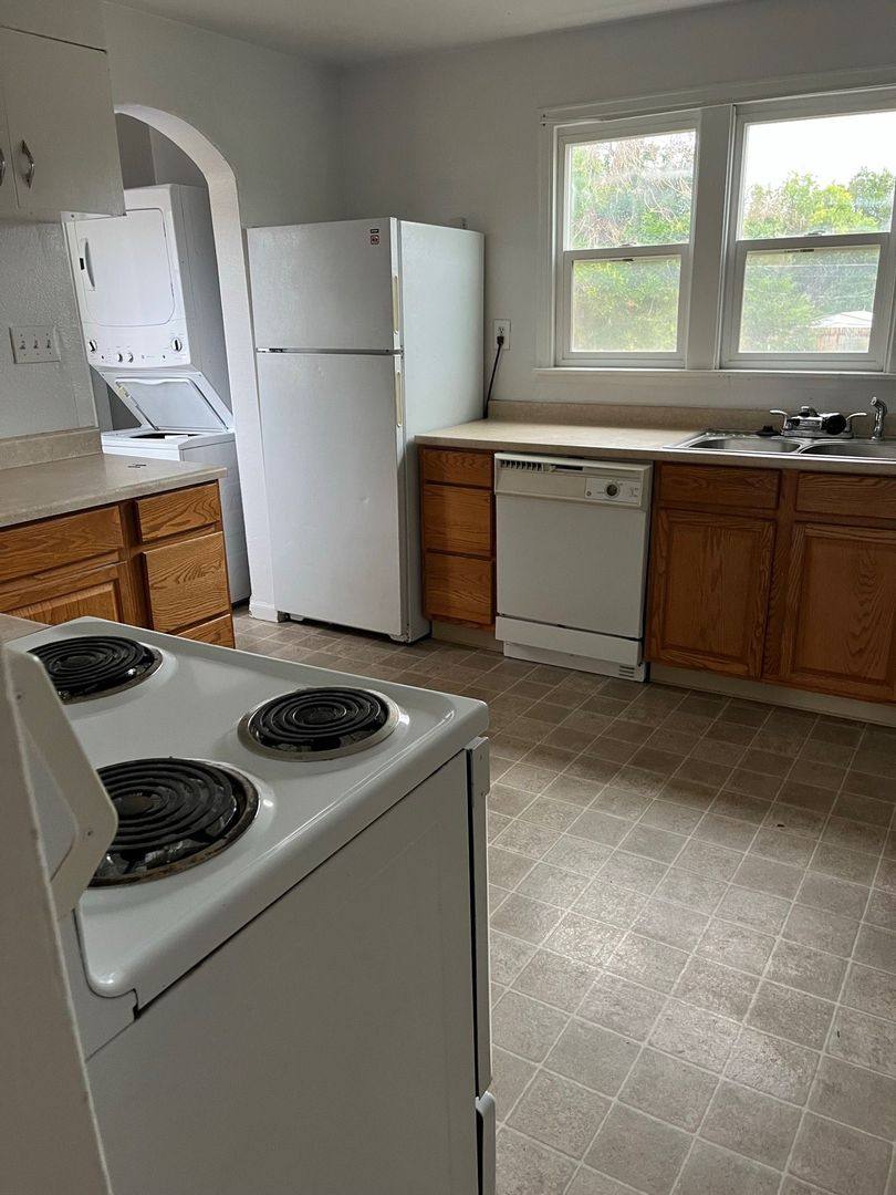 House for rent at 345 N 300 W, Cedar City, UT 84720