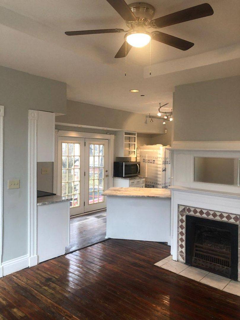 House for rent at 855 Ridgeway Ave, Cincinnati, OH 45229