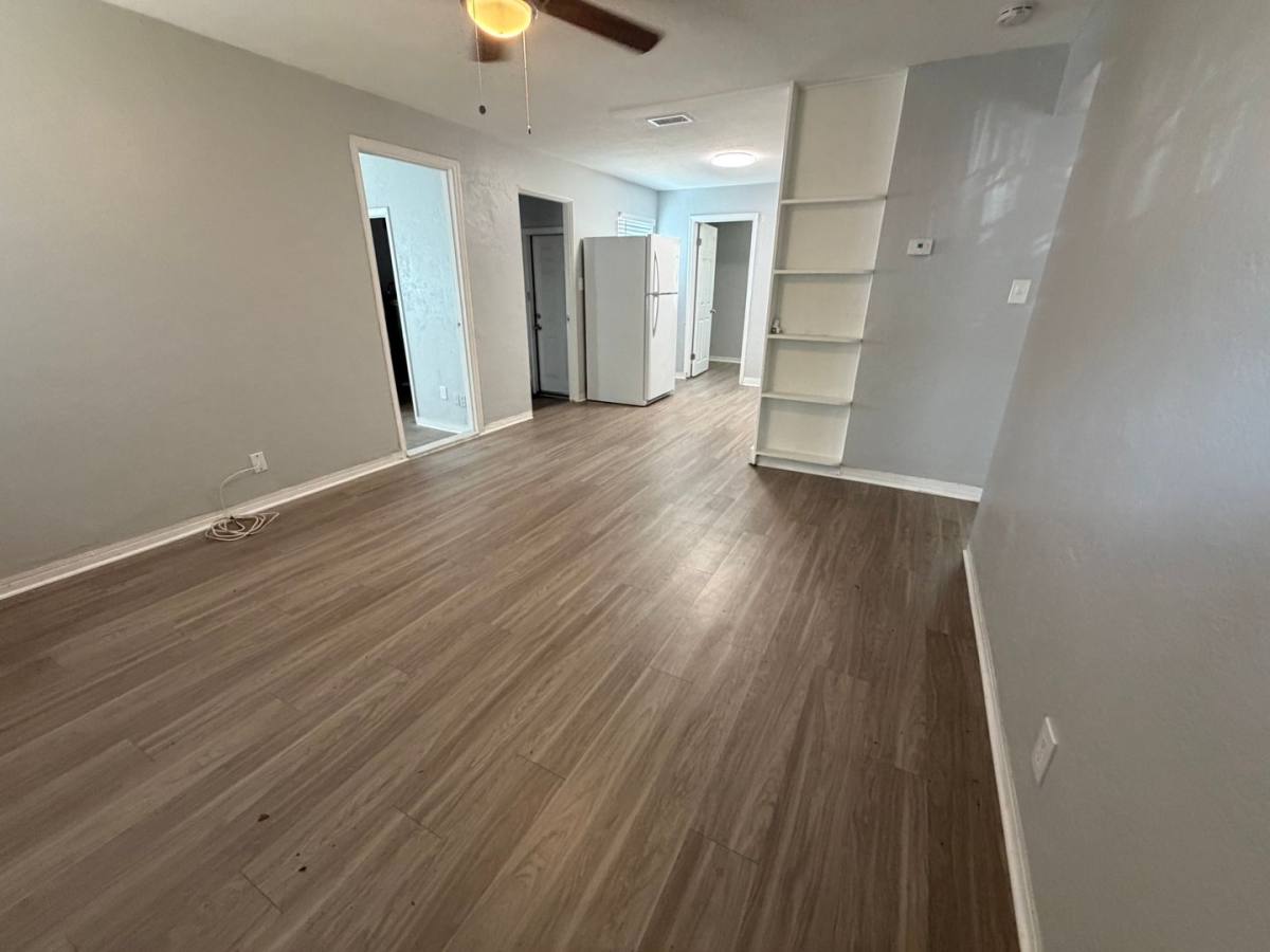 House for rent at 2935 Dr Martin Luther King Jr St, Saint Petersburg, FL 33705