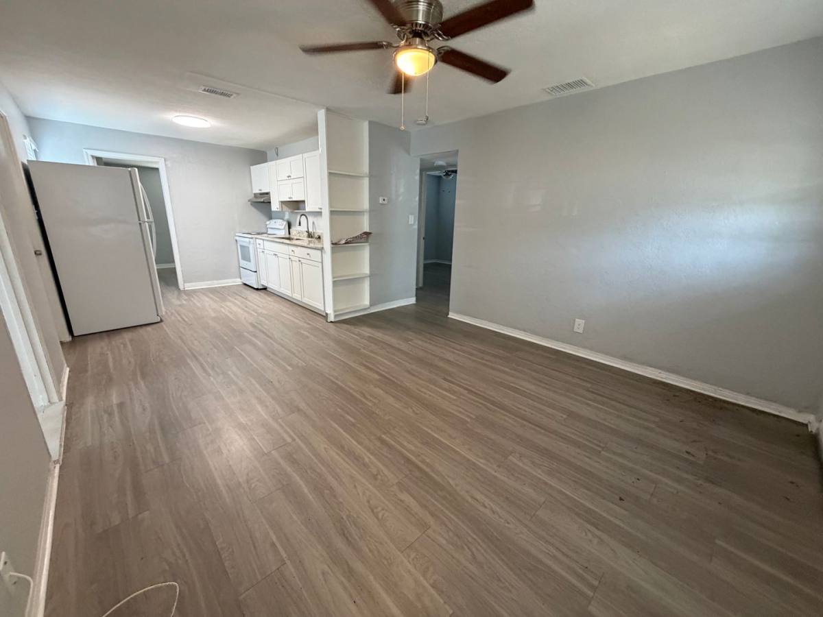 House for rent at 2935 Dr Martin Luther King Jr St, Saint Petersburg, FL 33705