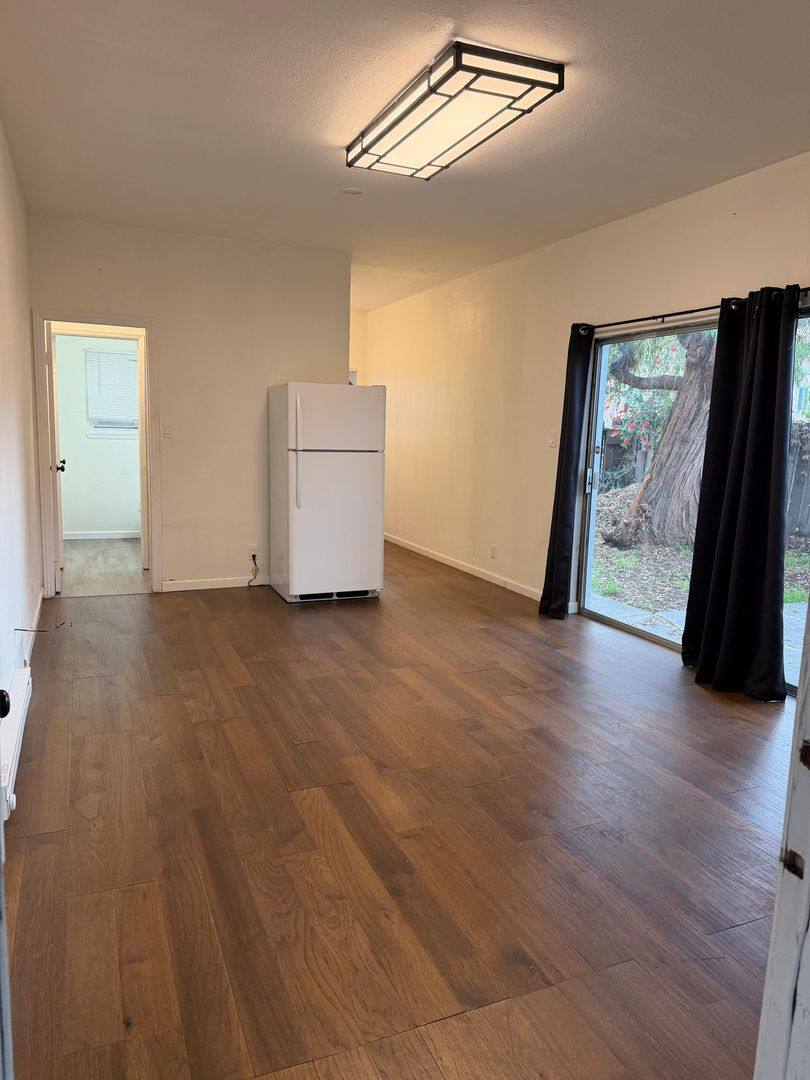 Apartment for rent at 234 5th Ave, Redwood City, CA 94063