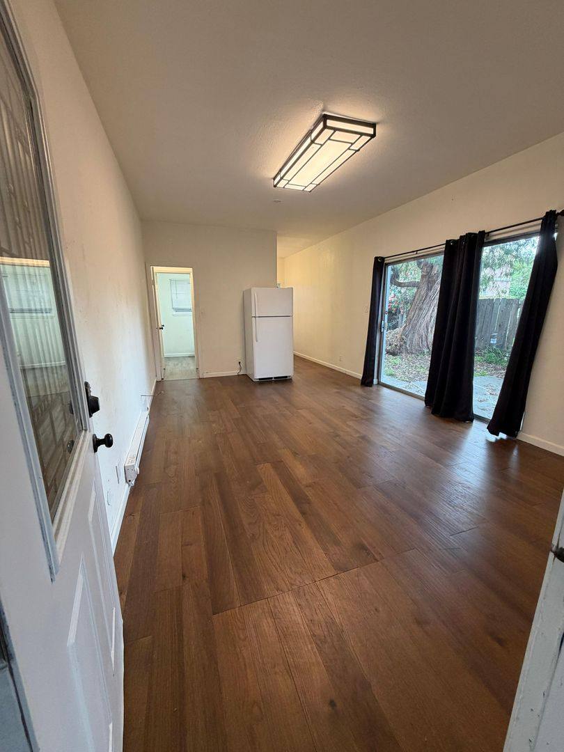 Apartment for rent at 234 5th Ave, Redwood City, CA 94063