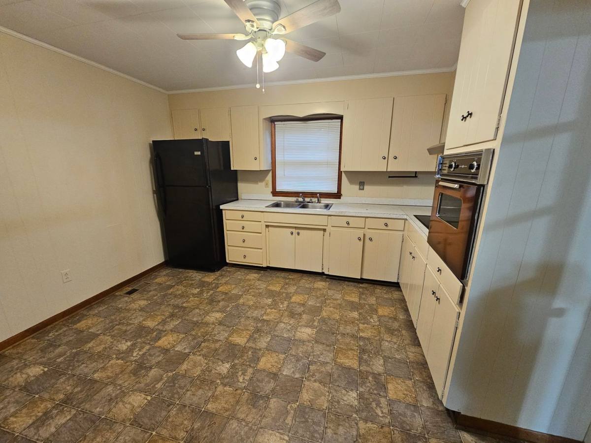 House for rent at 504 Casey St, Manchester, TN 37355