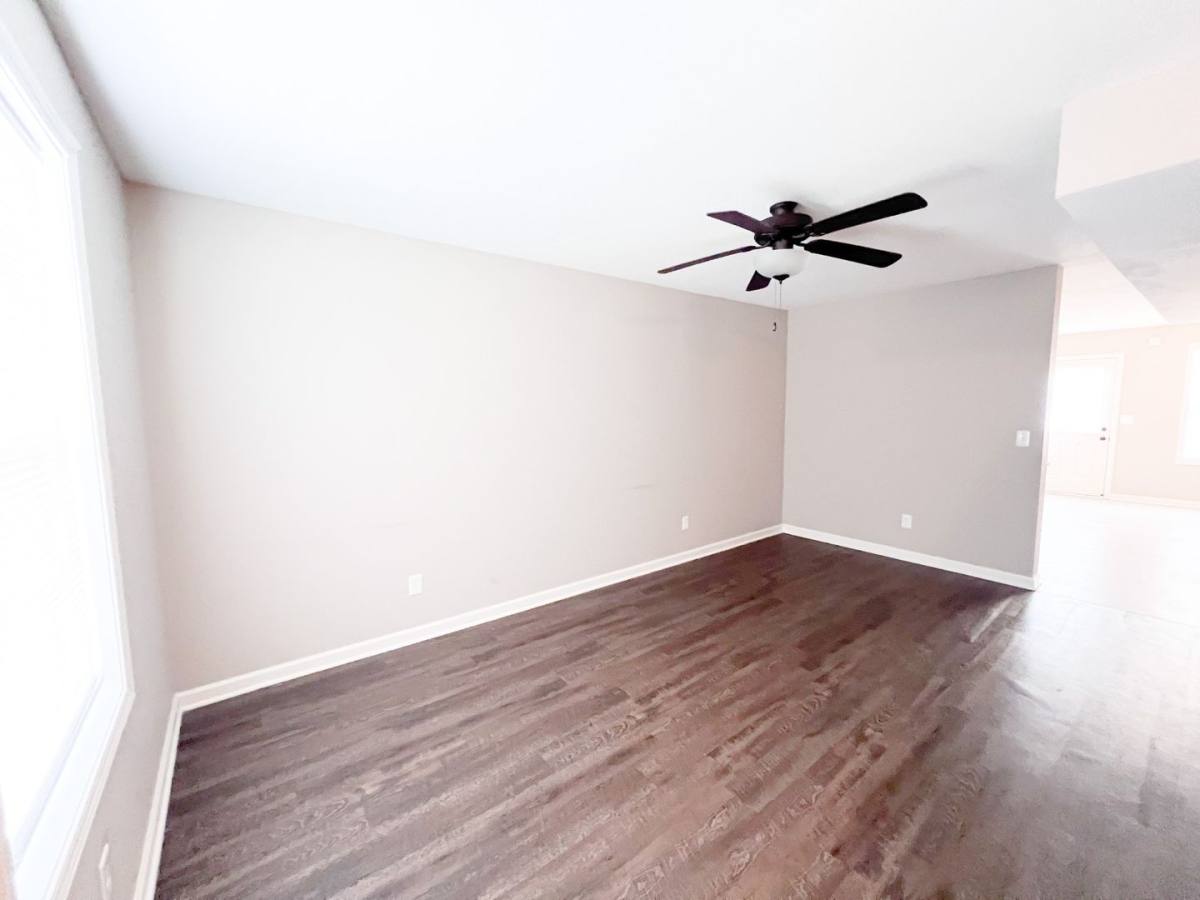 Townhouse for rent at 305 Rowand Court, Clarksville, TN 37042