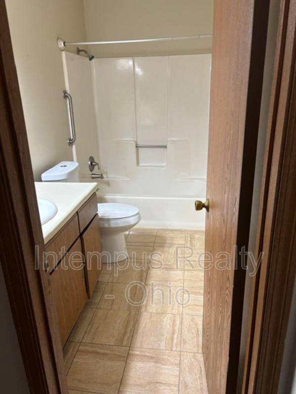 Apartment for rent at 7464 Huntington Dr #1, Youngstown, OH 44512