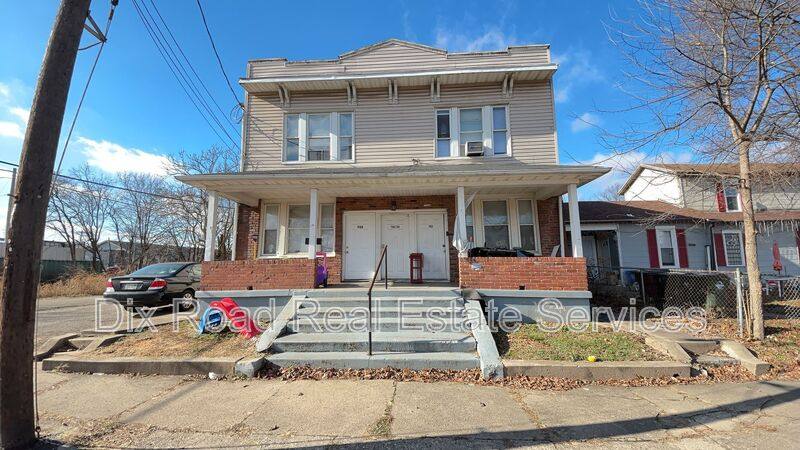 Apartment for rent at 702 Baltimore St, Middletown, OH 45044