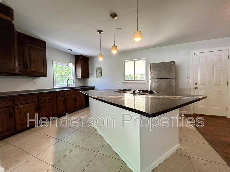 House for rent at 908 Bilmark Ave, Charlotte, NC 28213