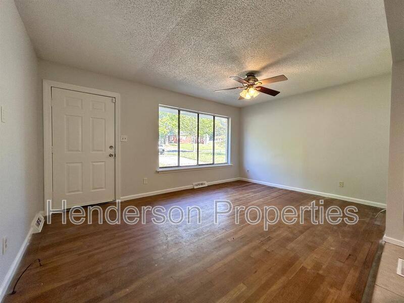 House for rent at 908 Bilmark Ave, Charlotte, NC 28213