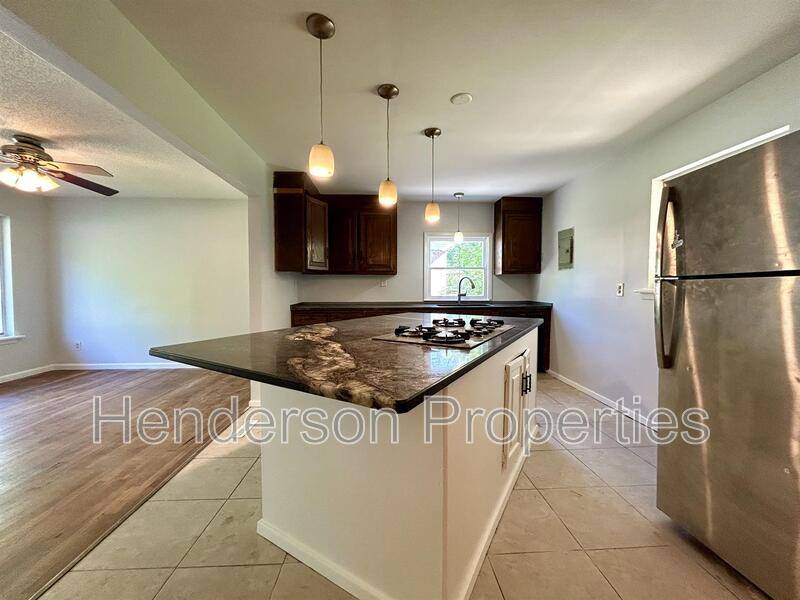 House for rent at 908 Bilmark Ave, Charlotte, NC 28213