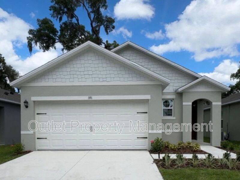 House for rent at 391 Pelham Park Dr, Deland, FL 32720