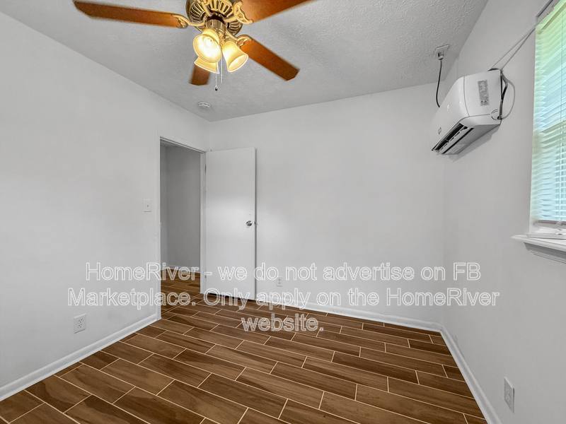 Apartment for rent at 5745 Antoinette Lane, Jacksonville, FL 32244