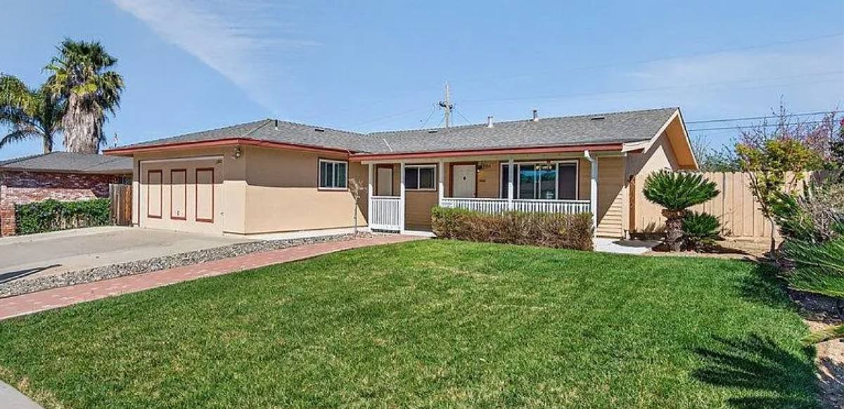 Apartment for rent at 1300 Mesa Dr, Hollister, CA 95023